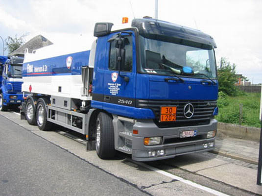 1202-gasoleo-053-mb-actros-2540-2237104224355