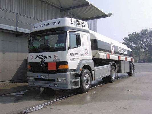 1202-gasoleo-067-mb-atego-pflipsen-doerrer-091204-2