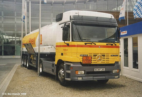 1203-gasolina-029-mb-actros-1840l-tanksattelzug-shell-weiss-gelb