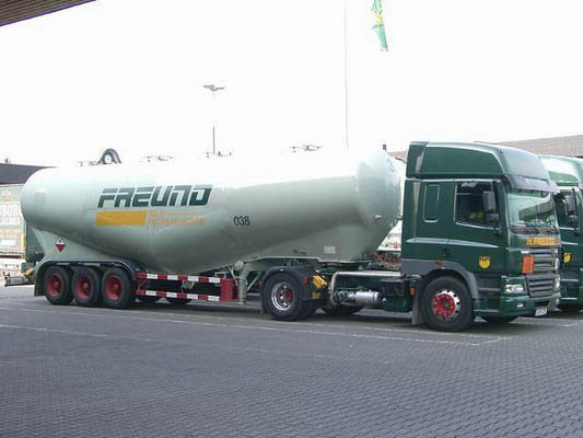 1361-carbon-29-daf-cf-freund-schimana-020404-2