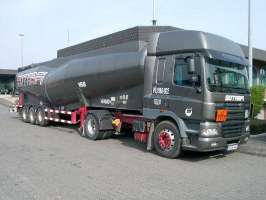 1361-carbon-71-daf-cf-sotrafi-freund-schimana-020404-2