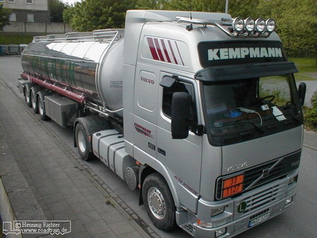 1127-02-clorobutanos-volvo-fh12-kempmann-pic-truckmai02-26